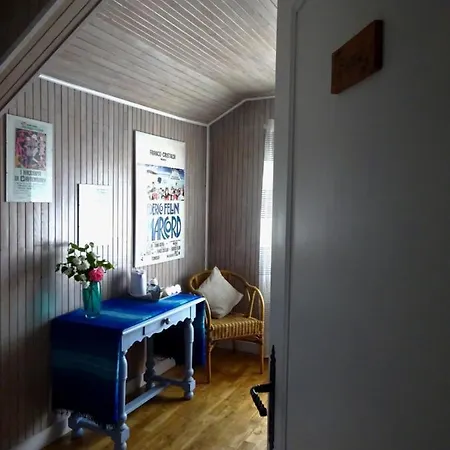 Chambres D'hotes Le Casse Noix * 사흘라 라 카네다