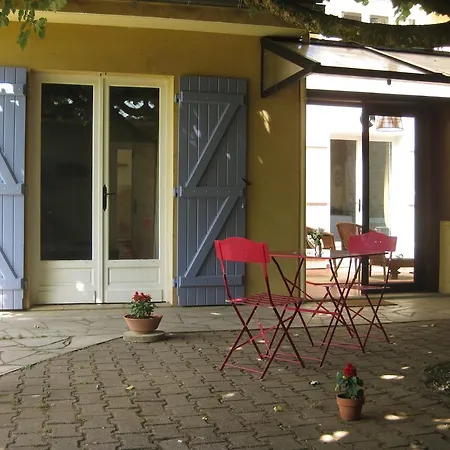 B&B Chambres D'hotes Le Casse Noix 사흘라 라 카네다