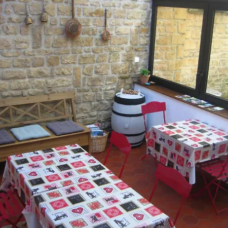 Chambres D'hotes Le Casse Noix B&B 사흘라 라 카네다